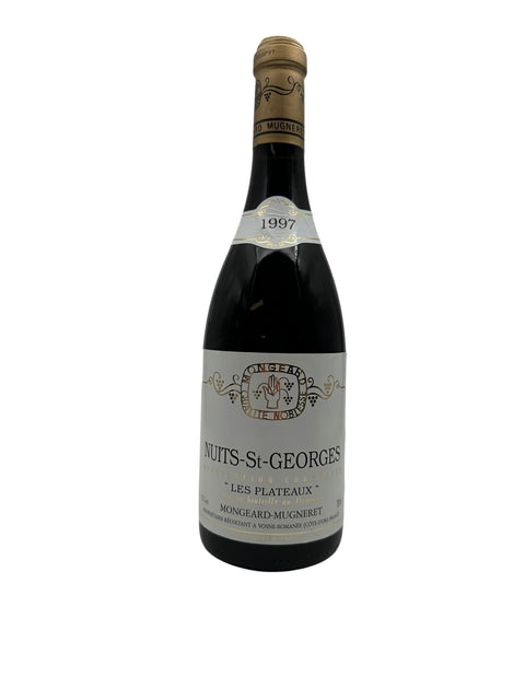 Nuits-St-Georges Mongeard-Mugneret 1997 flaske