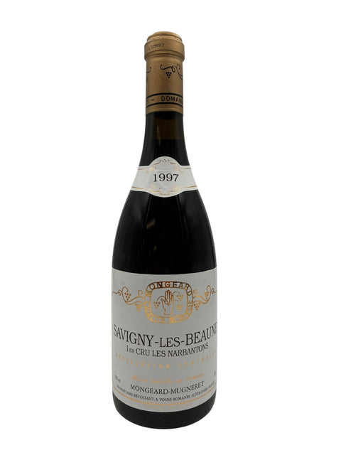 Flaske af Savigny les Beaune Mongeard Mugneret 1997 rødvin