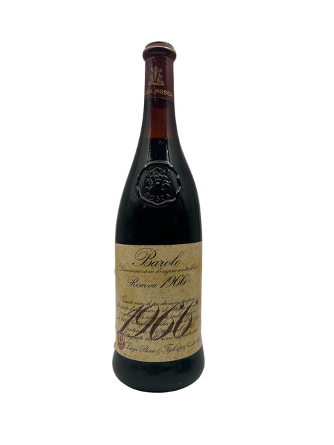 Flaske af Barolo Bosca 1966 med vintage etikette