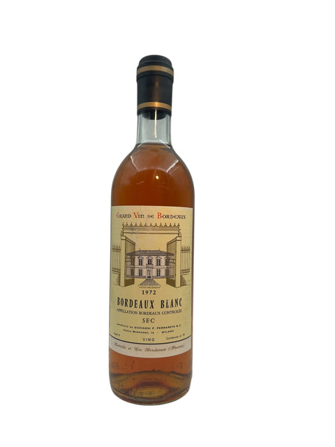 Bottle of Bordeaux Blanc Giovanni F Ferraberto 1972