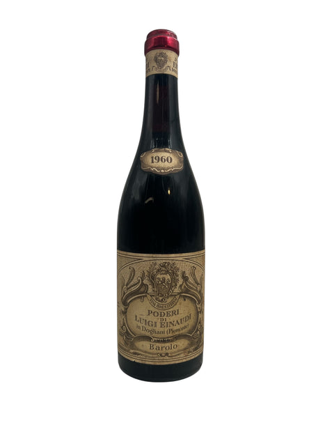 Flaska Barolo 1960 Poderi Luigi Einaudi vin med etikett