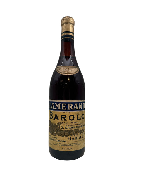 Flaske af Barolo G. Camerano 1976 rødvin med etiket