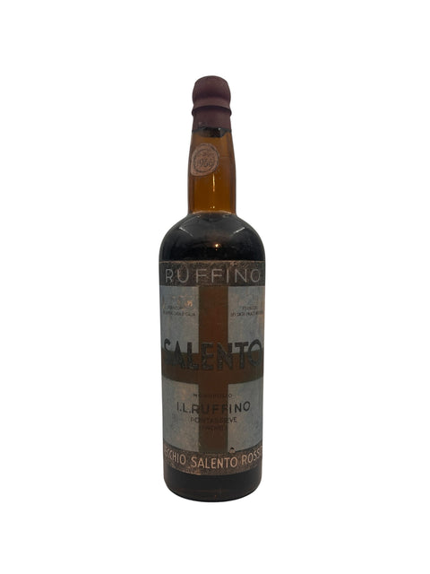 Flaske af Vecchio Salento I.L. Ruffino 1964 rødvin