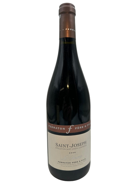 Flaske af Saint Joseph Ferraton Père et Fils 2006 rødvin